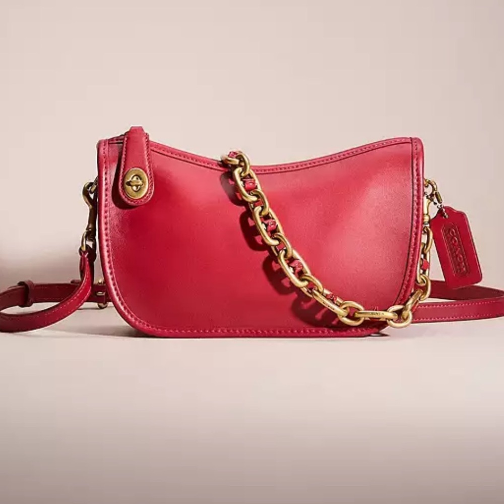 Coach Swinger Bag With Chain